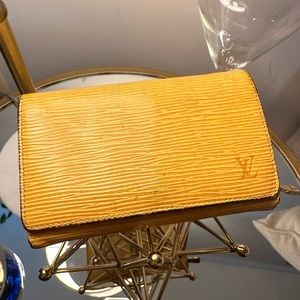 Auth Louis Vuitton Yellow Epi Bifold w/ Purple Lining Wallet